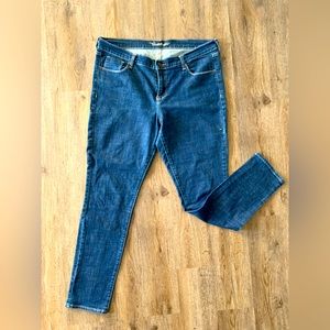 Old navy sweetheart skinny jeans